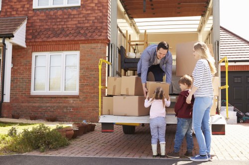 Packing support for fragile items during a Brent home move